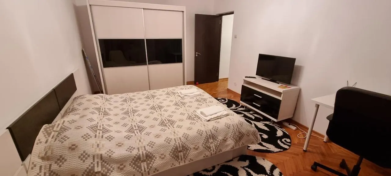 דירות בוקרשט Apartament Berceni 0*,  רומניה